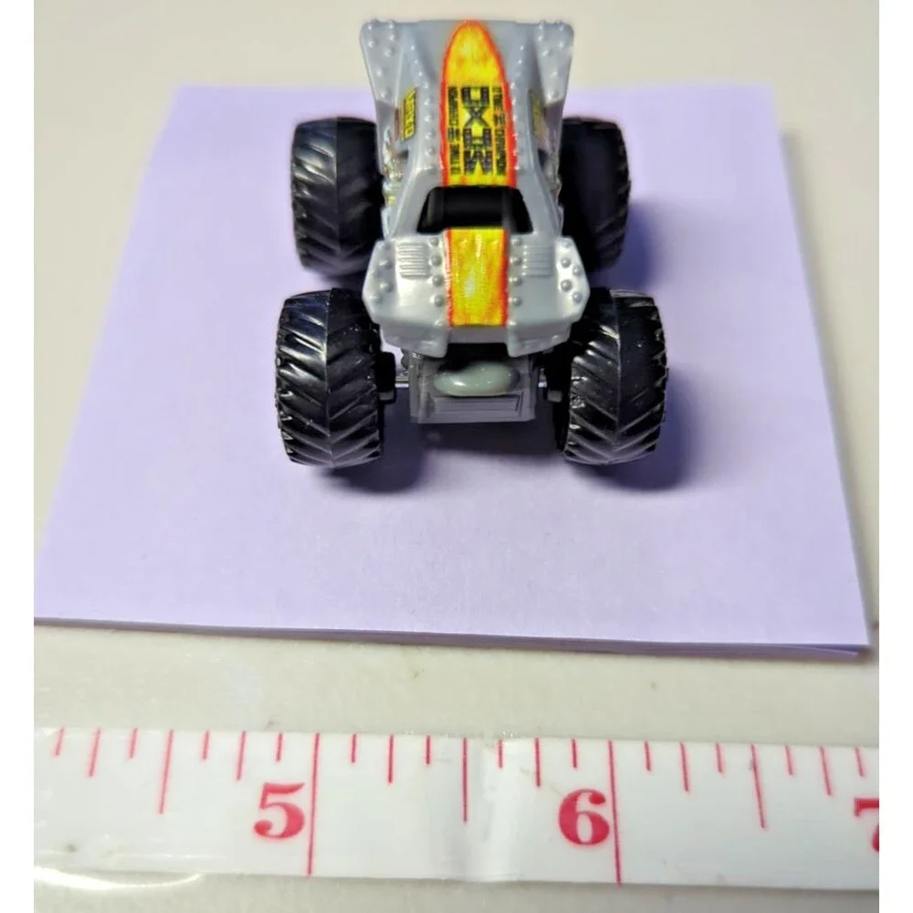 Monster Jam Official Max D Monster Truck, Die-Cast Vehicle 1:87 Scale Model